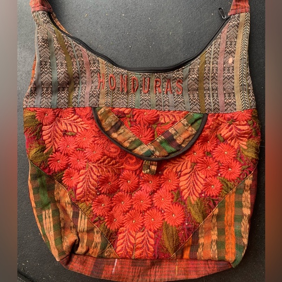 Bohemian long bag from Honduras made with mixed fabrics - Picture 1 of 5